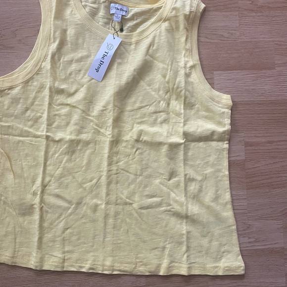 The Drop Tops - The Drop muscle tank top Size